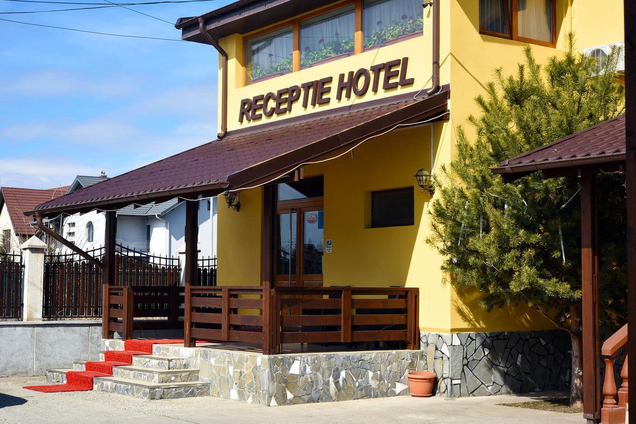 Hotel Tudor Ploieşti Exterior foto